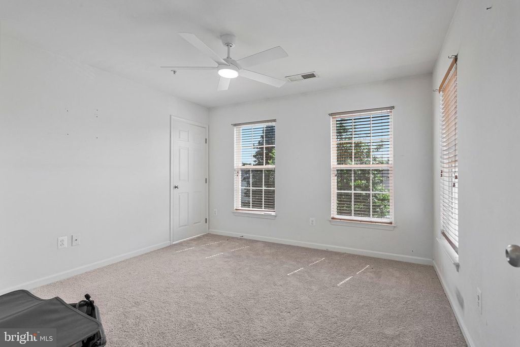 Image 39 of property listing at 9252 SENNA CT, Waldorf, MD 20603