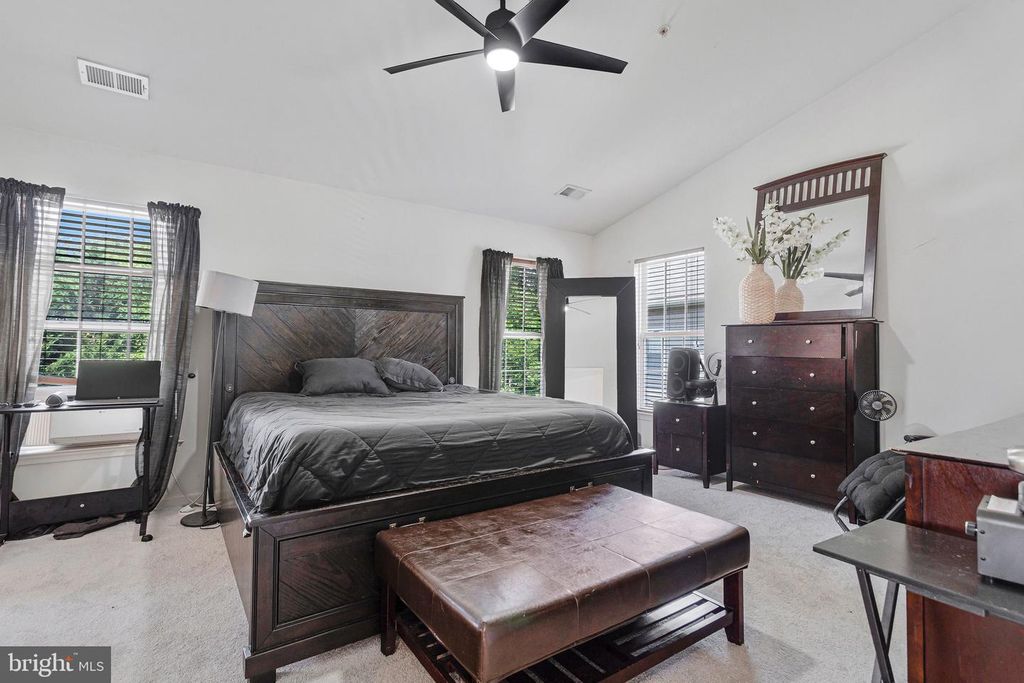 Image 45 of property listing at 9252 SENNA CT, Waldorf, MD 20603