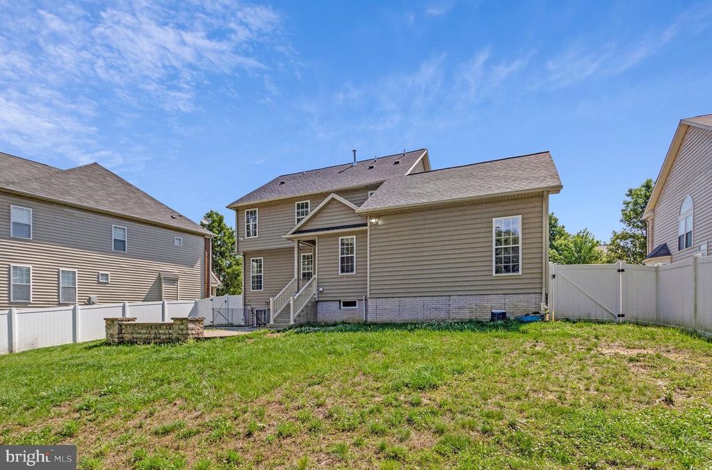 Image 57 of property listing at 9252 SENNA CT, Waldorf, MD 20603