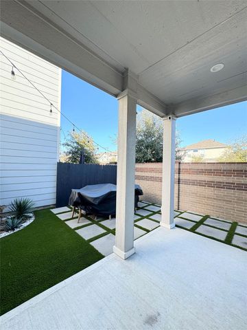 3110 Meadow Maker Lane, Houston, TX 77080