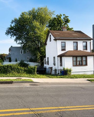 111 Lincoln Avenue, New Rochelle, NY 10801