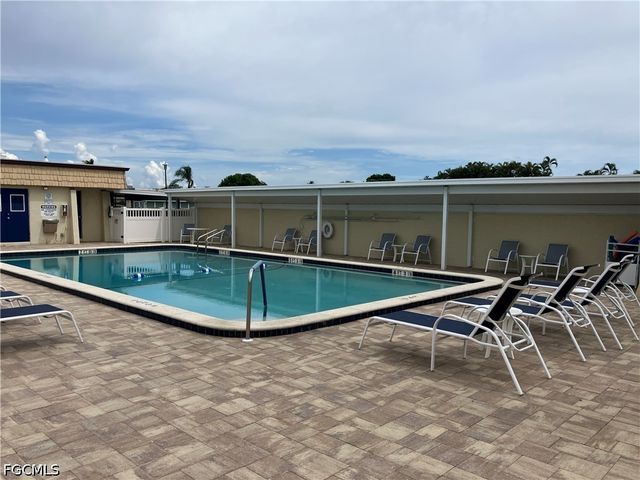 116 Gledhill CT, Fort Myers, FL 33919