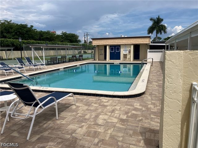116 Gledhill CT, Fort Myers, FL 33919
