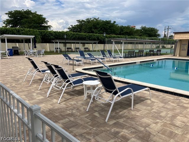 116 Gledhill CT, Fort Myers, FL 33919