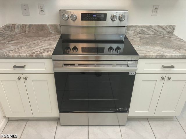 116 Gledhill CT, Fort Myers, FL 33919
