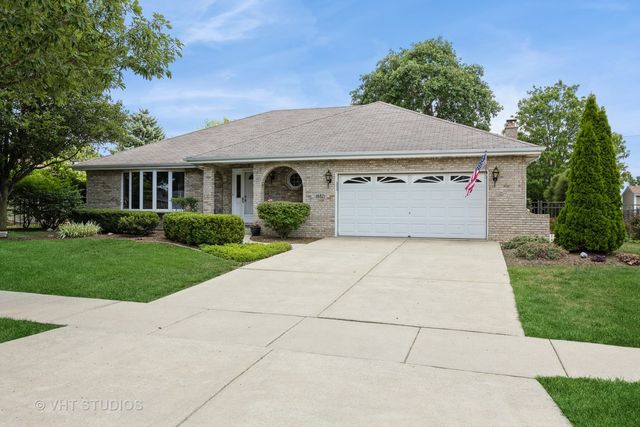 18821 Dickens Drive, Mokena, IL 60448