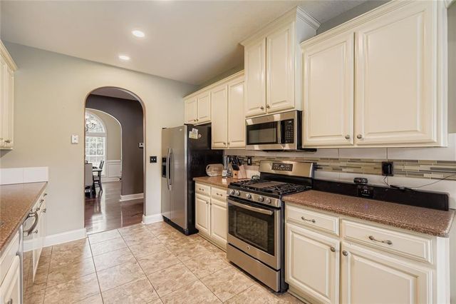 449 Glouchester Drive, Locust Grove, GA 30248
