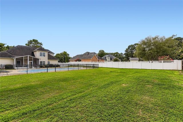 449 Glouchester Drive, Locust Grove, GA 30248