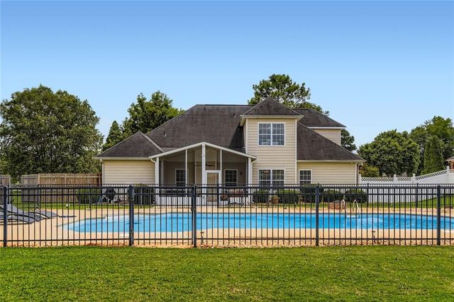 449 Glouchester Drive, Locust Grove, GA 30248
