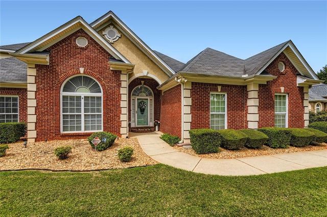449 Glouchester Drive, Locust Grove, GA 30248