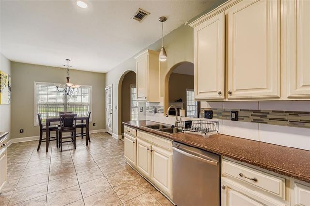 449 Glouchester Drive, Locust Grove, GA 30248