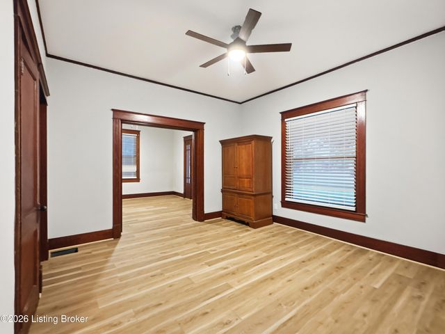 3715 Dixie Hwy, Louisville, KY 40216
