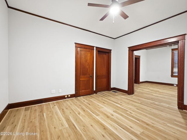 3715 Dixie Hwy, Louisville, KY 40216
