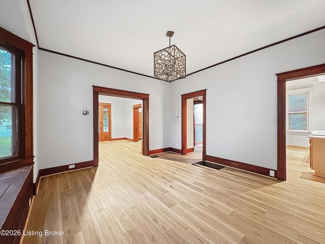 3715 Dixie Hwy, Louisville, KY 40216