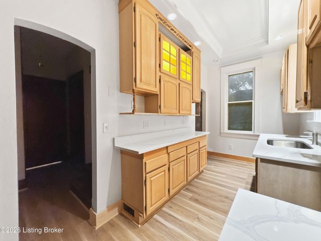 3715 Dixie Hwy, Louisville, KY 40216