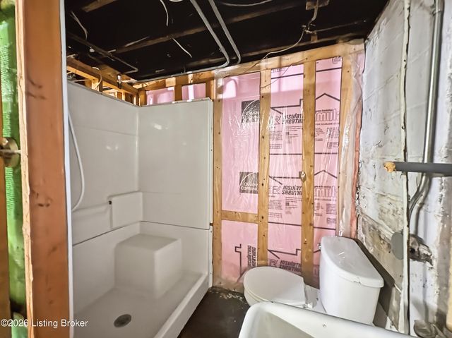 3715 Dixie Hwy, Louisville, KY 40216