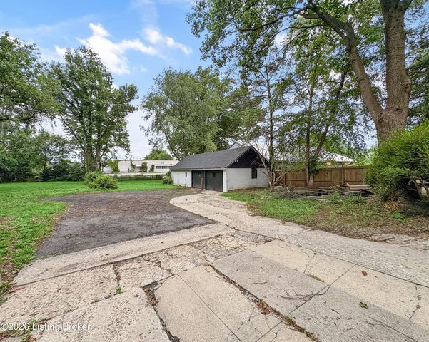 3715 Dixie Hwy, Louisville, KY 40216