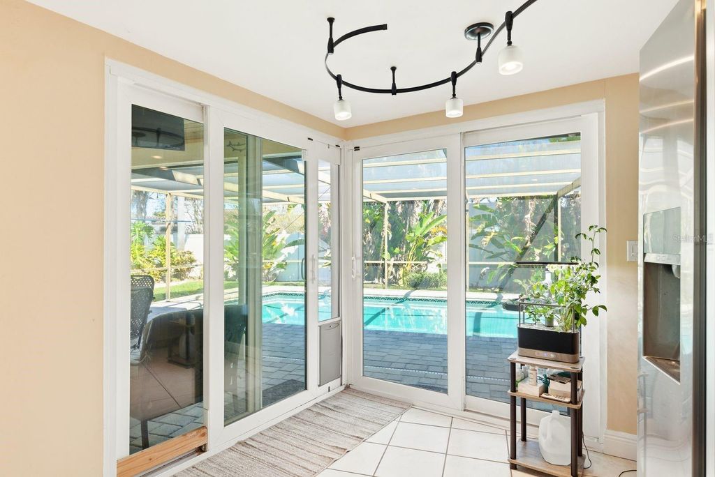 Image 7 of property listing at 1680 CINNAMON LANE, Dunedin, FL 34698