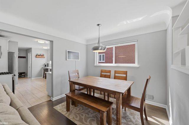 801 W Baker Avenue, Clawson, MI 48017