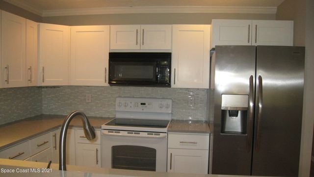 125 Escambia Lane 304, Cocoa Beach, FL 32931