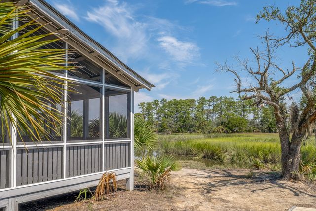 803 Kings Oak Court Unit 3, Charleston, SC 29492
