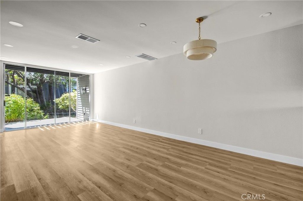 Image 13 of property listing at 25523 Pine Creek Lane, Wilmington, CA 90744