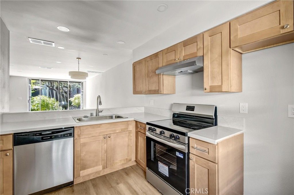 Image 5 of property listing at 25523 Pine Creek Lane, Wilmington, CA 90744