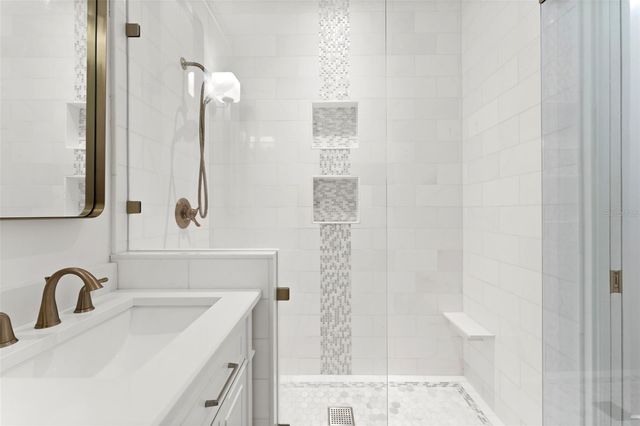 625 TROPICAL BREEZE WAY, Tampa, FL 33602