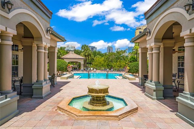 625 TROPICAL BREEZE WAY, Tampa, FL 33602