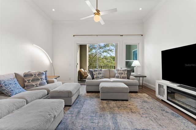 625 TROPICAL BREEZE WAY, Tampa, FL 33602