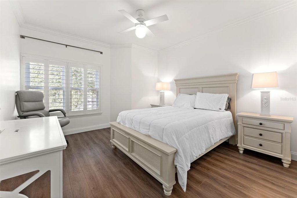 Image 21 of property listing at 625 TROPICAL BREEZE WAY, Tampa, FL 33602