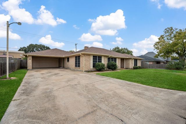 8022 Bayside Boulevard, Beach City, TX 77523