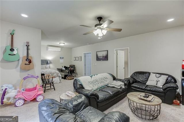 6896 Big Sky Drive, Flowery Branch, GA 30542