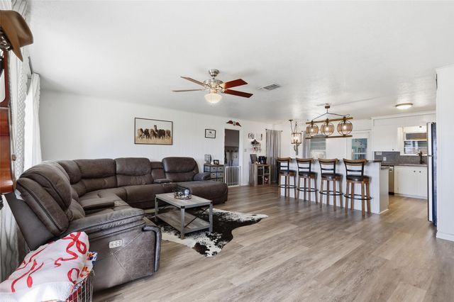 60 Keeter Lane, Lipan, TX 76462