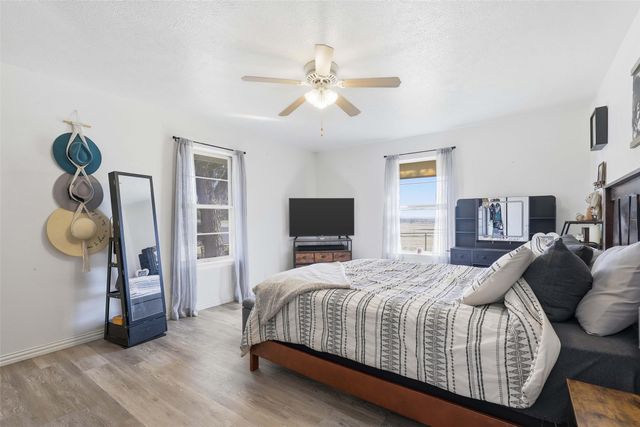 60 Keeter Lane, Lipan, TX 76462