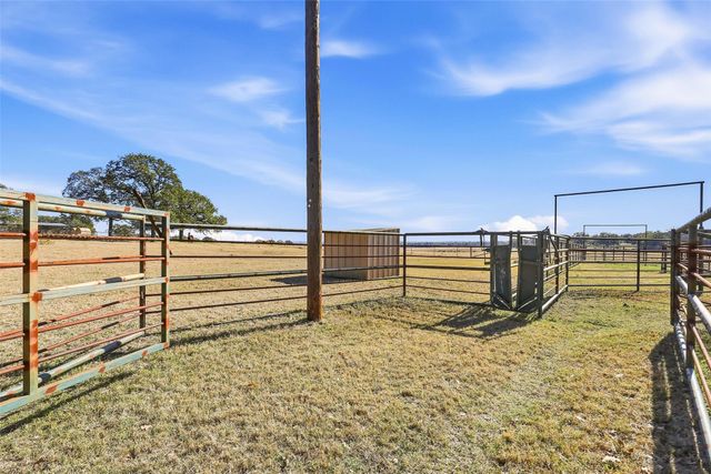 60 Keeter Lane, Lipan, TX 76462