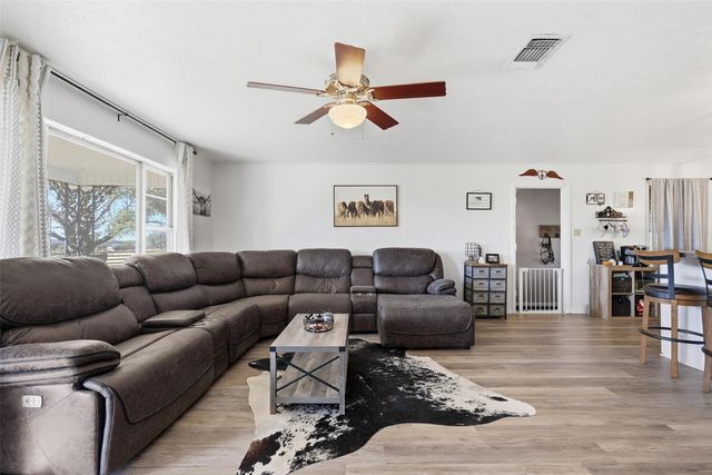 60 Keeter Lane, Lipan, TX 76462