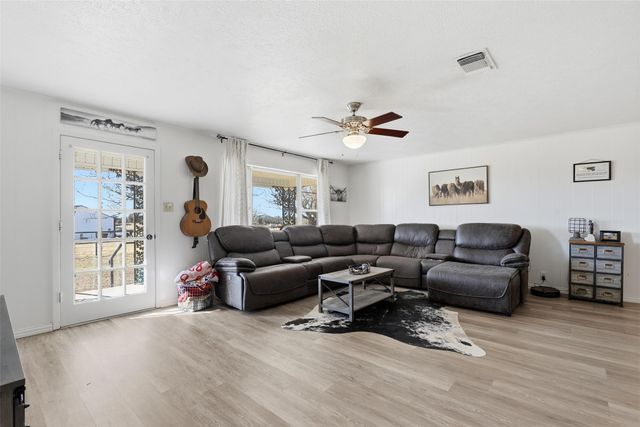 60 Keeter Lane, Lipan, TX 76462