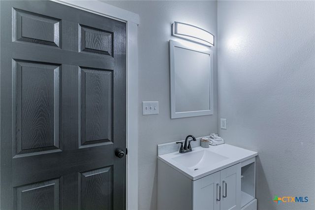 1306 Pleasant Street, Gatesville, TX 76528