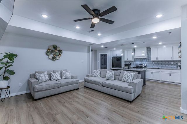 1306 Pleasant Street, Gatesville, TX 76528