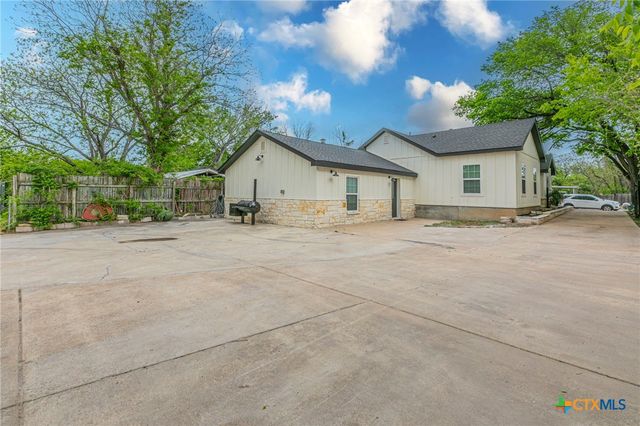 1306 Pleasant Street, Gatesville, TX 76528