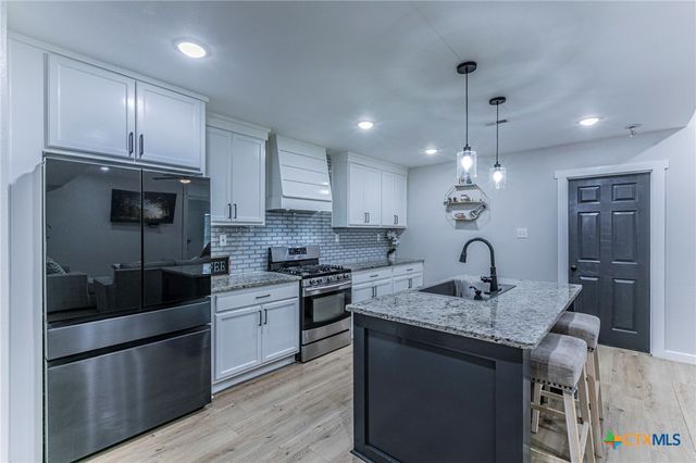 1306 Pleasant Street, Gatesville, TX 76528