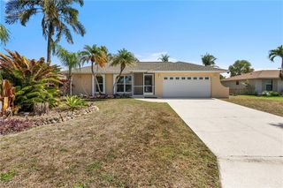 4013 SW 2nd PL, Cape Coral, FL 33914