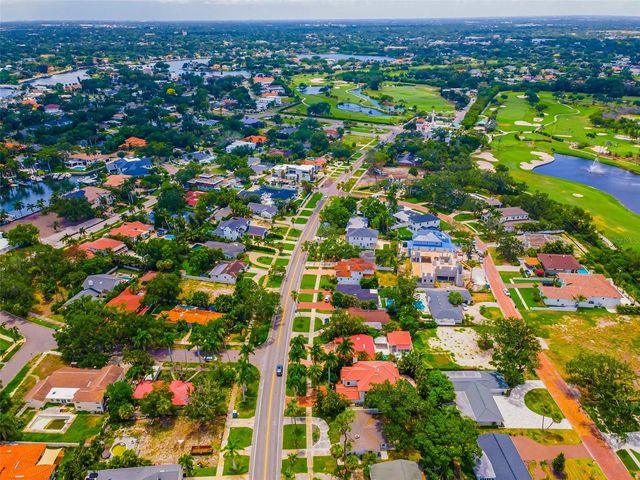 910 SNELL ISLE BOULEVARD NE, St Petersburg, FL 33704