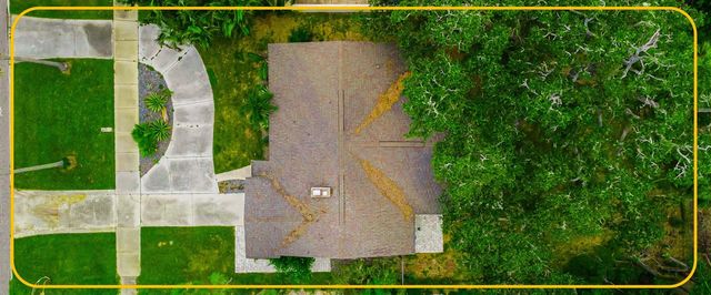 910 SNELL ISLE BOULEVARD NE, St Petersburg, FL 33704