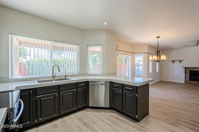 1937 E CITATION Lane, Tempe, AZ 85284
