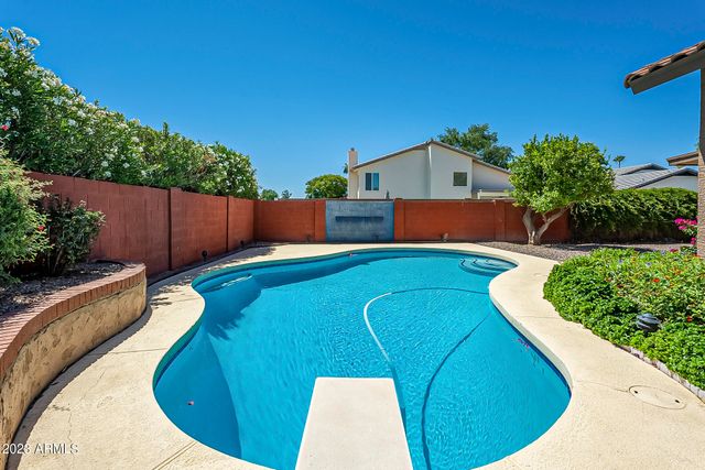 1937 E CITATION Lane, Tempe, AZ 85284