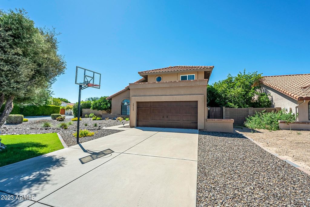 1937 E CITATION Lane, Tempe, AZ 85284