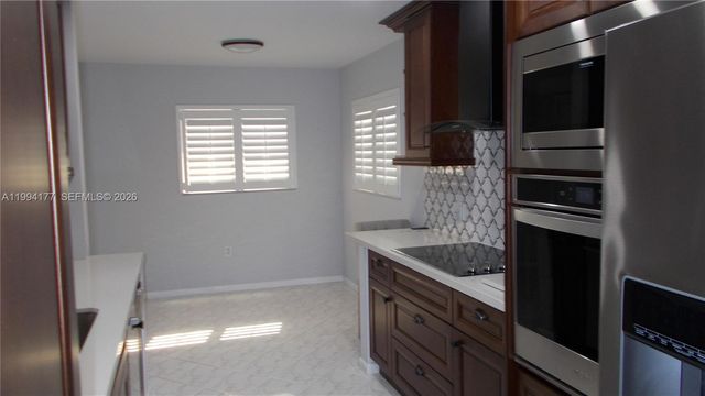 13705 SW 12th St 401B, Pembroke Pines, FL 33027