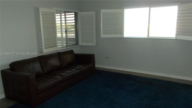 13705 SW 12th St 401B, Pembroke Pines, FL 33027